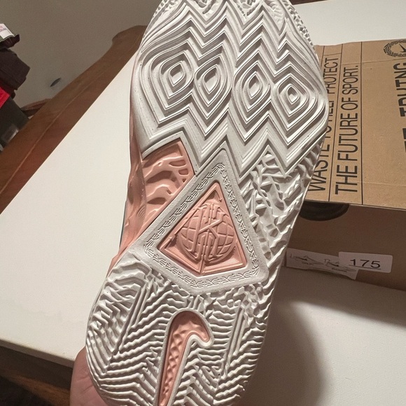 NIB Nike Kyrie 8 GO GS Chinese New Year Photon Dust DQ8076-002 Youth 4.5 Kids - Picture 9 of 14